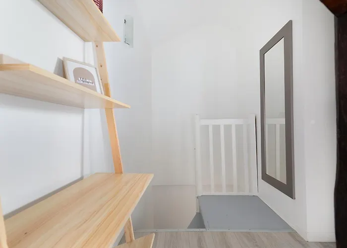 Beau Duplex Proche Paris Apartment *